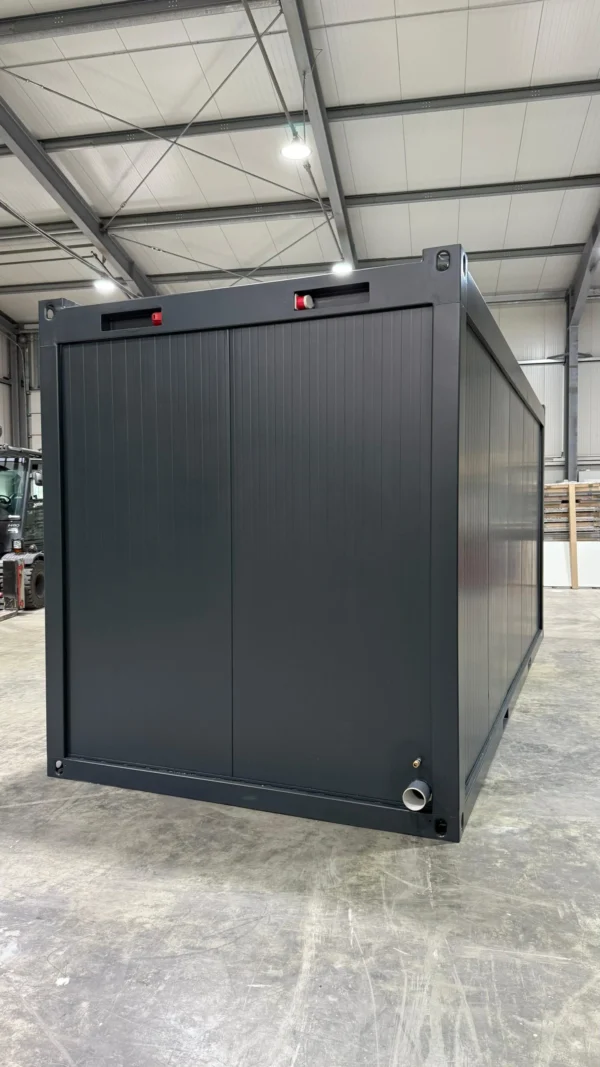 Container mit Toilette